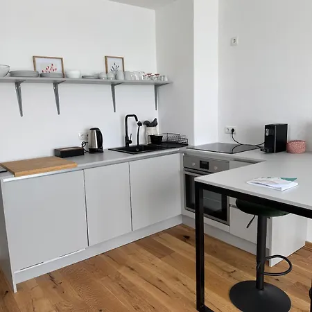 In Mit Klima Sova 3 アパート *