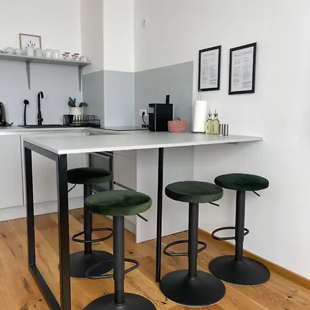 アパート In Mit Klima Sova 3